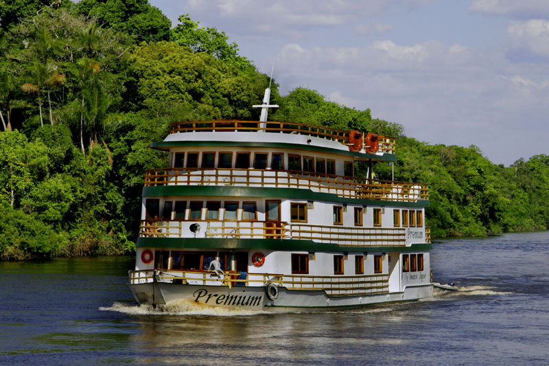 Leia mais sobre o artigo Descubra e encante-se com os cruzeiros fluviais na Amazônia