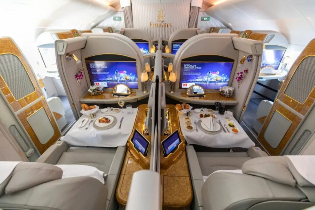 viajar de primeira classe ou executiva